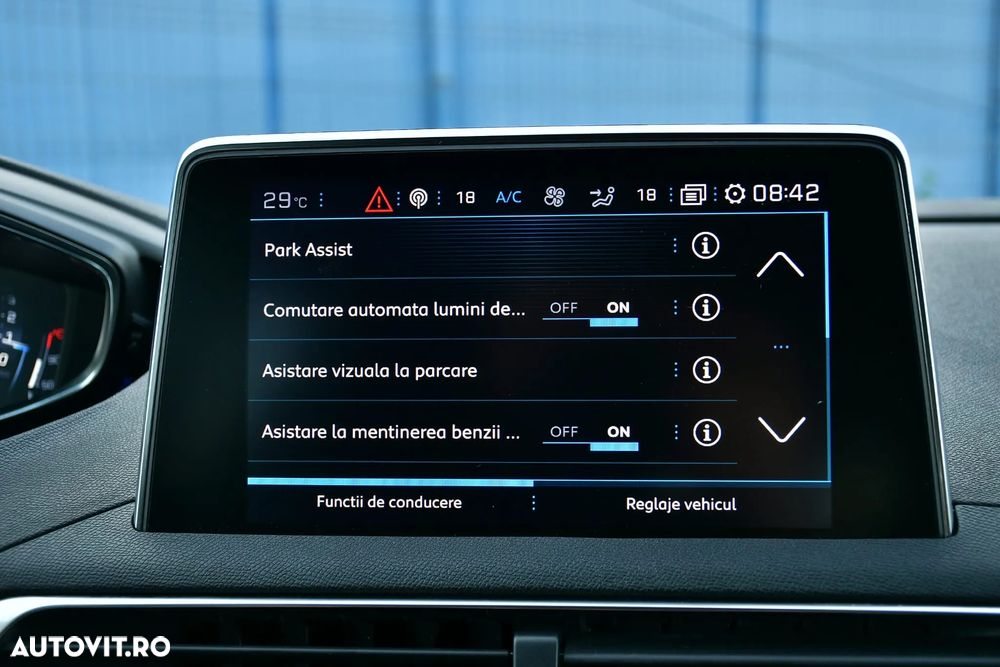 Peugeot 5008 1.6 BlueHDI EAT6 GT-Line - 33