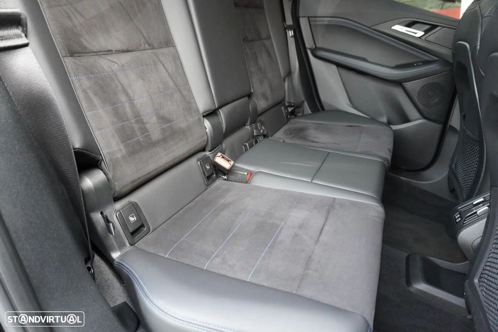 BMW 218 Active Tourer i Pack Desportivo M Auto - 33