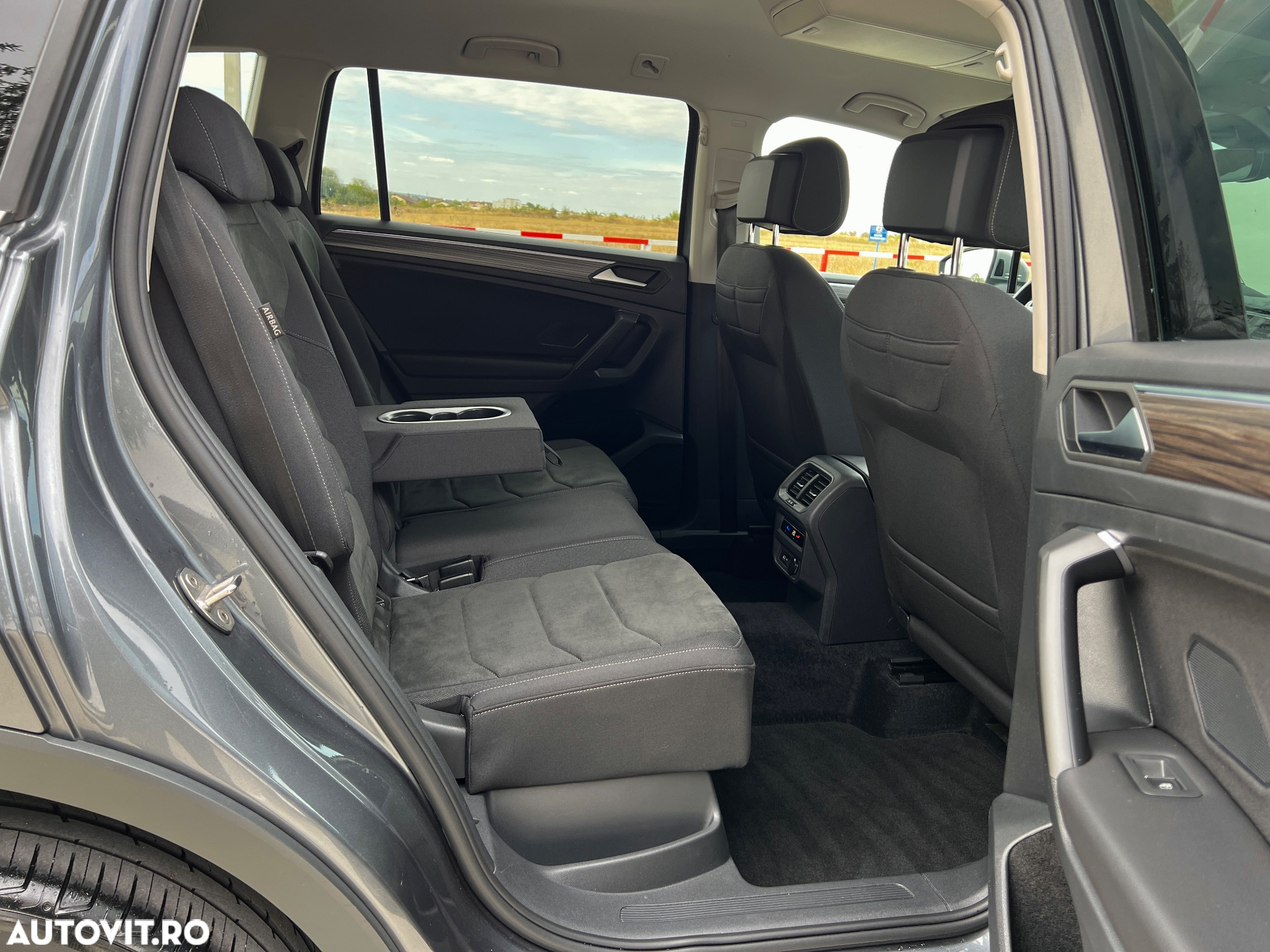 Volkswagen Tiguan Allspace 2.0 TDI SCR 4Motion DSG Elegance - 25