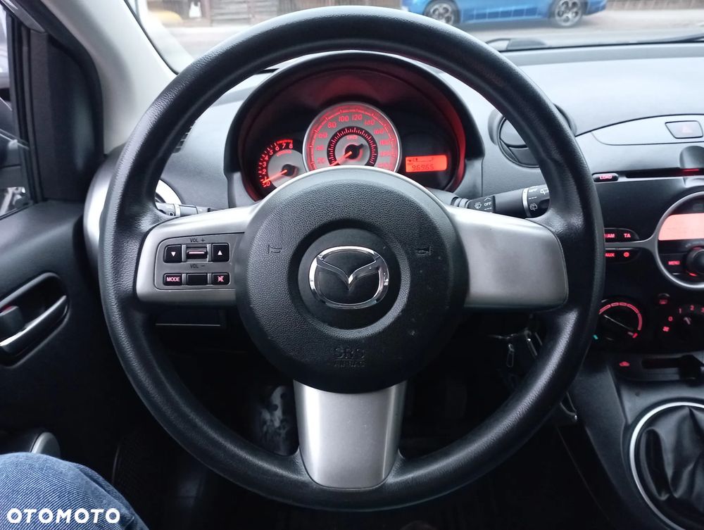Mazda 2 1.3 Independence - 12