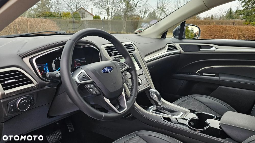 Ford Mondeo - 21