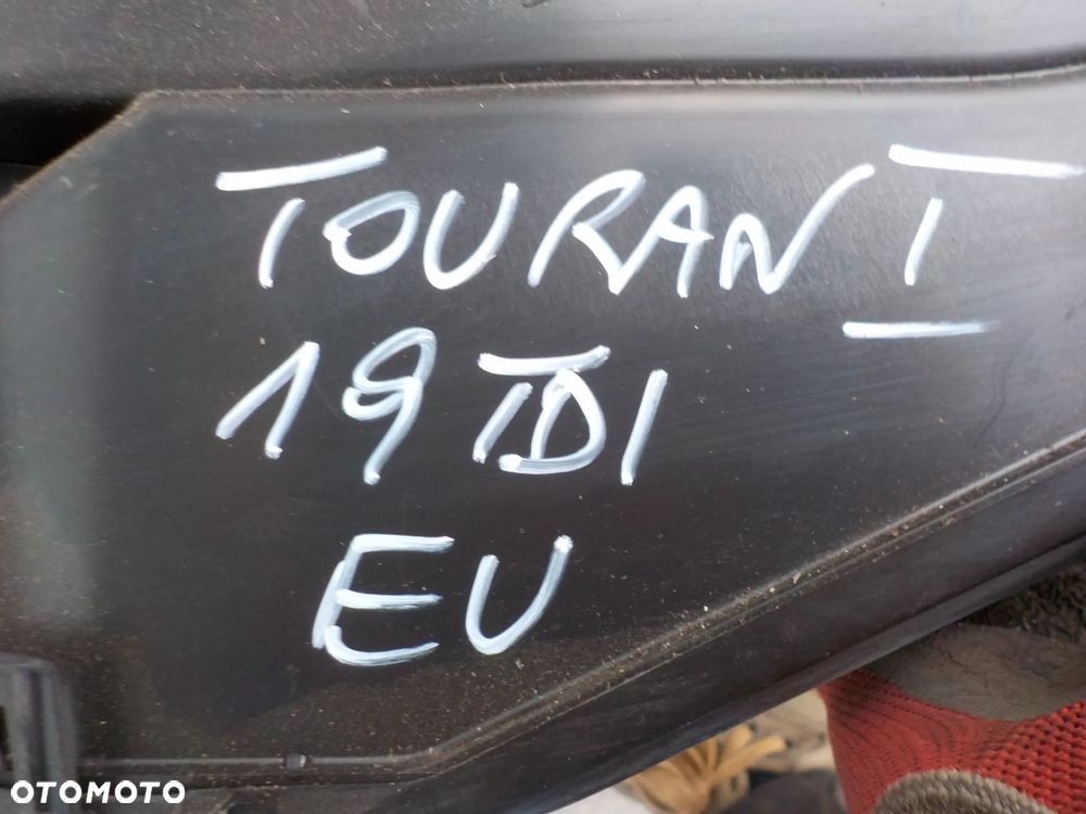 VOLKSWAGEN TOURAN I NAGRZEWNICA EU - 5