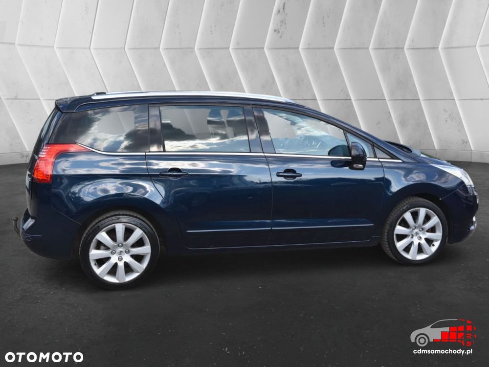 Peugeot 5008 - 11