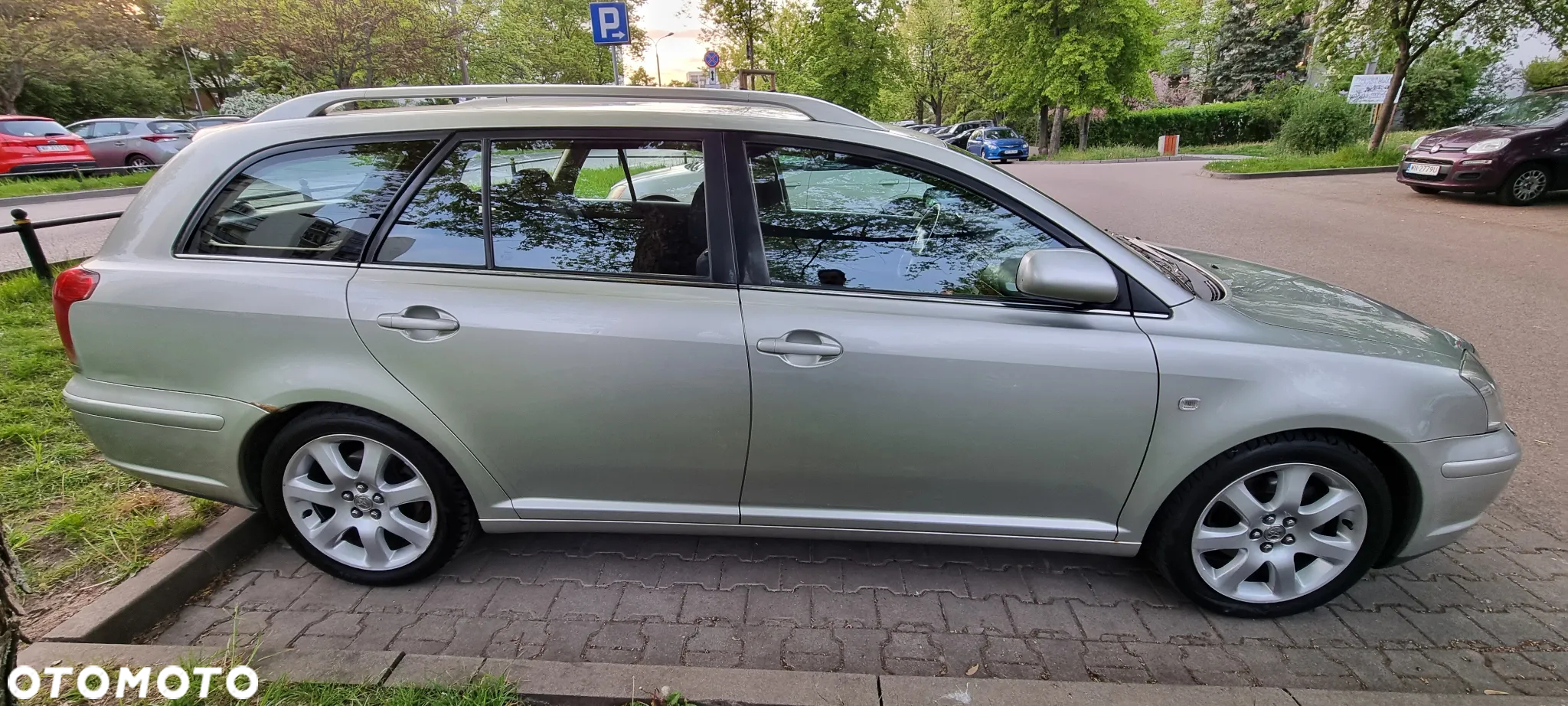 Toyota Avensis - 7