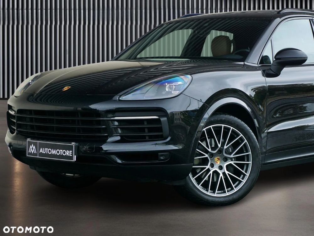 Porsche Cayenne Standard - 2