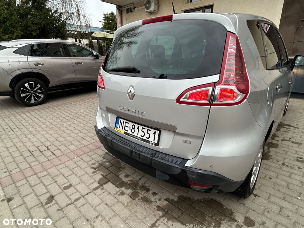 Renault Scenic 1.5 dCi Emotion - 5