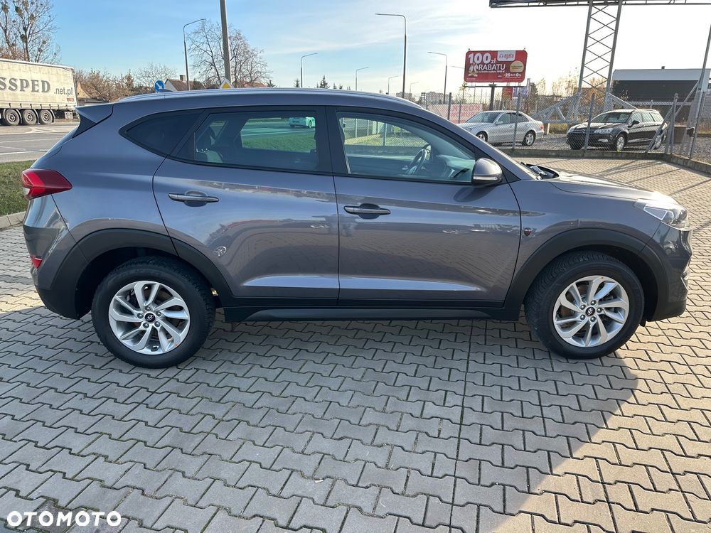 Hyundai Tucson blue 1.7 CRDi 2WD Intro Edition - 4