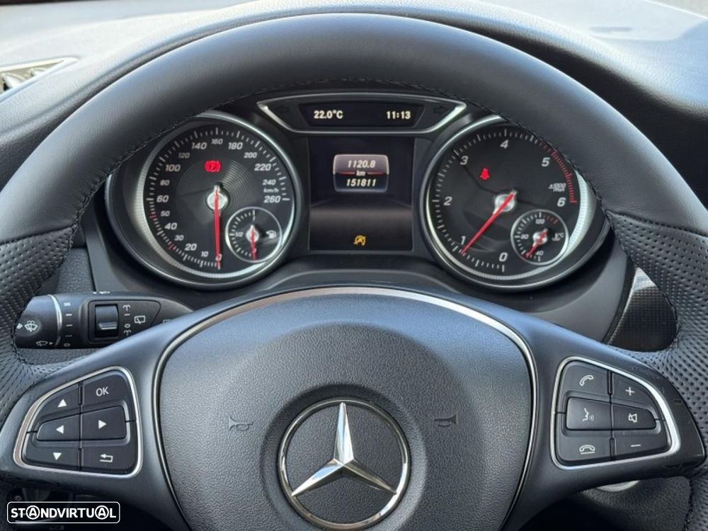 Mercedes-Benz CLA 180 d Shooting Brake Fleet Pack Plus - 11