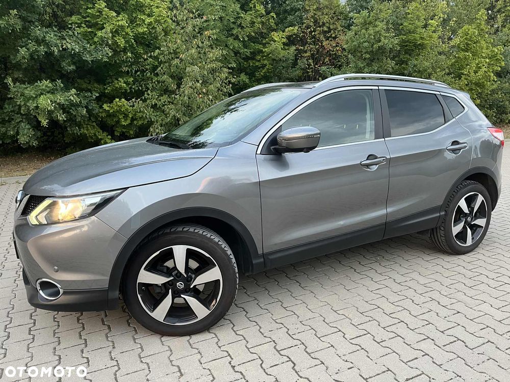 Nissan Qashqai 1.2 DIG-T N-Connecta EU6 - 9