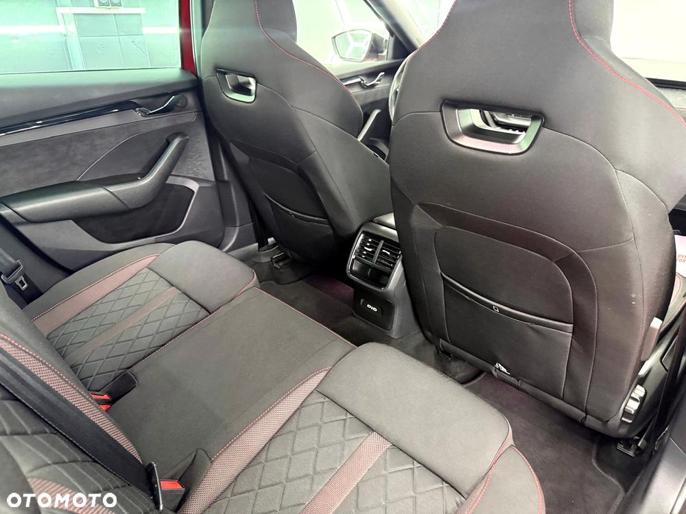 Skoda Octavia 2.0 TSI GPF RS 245 DSG - 32