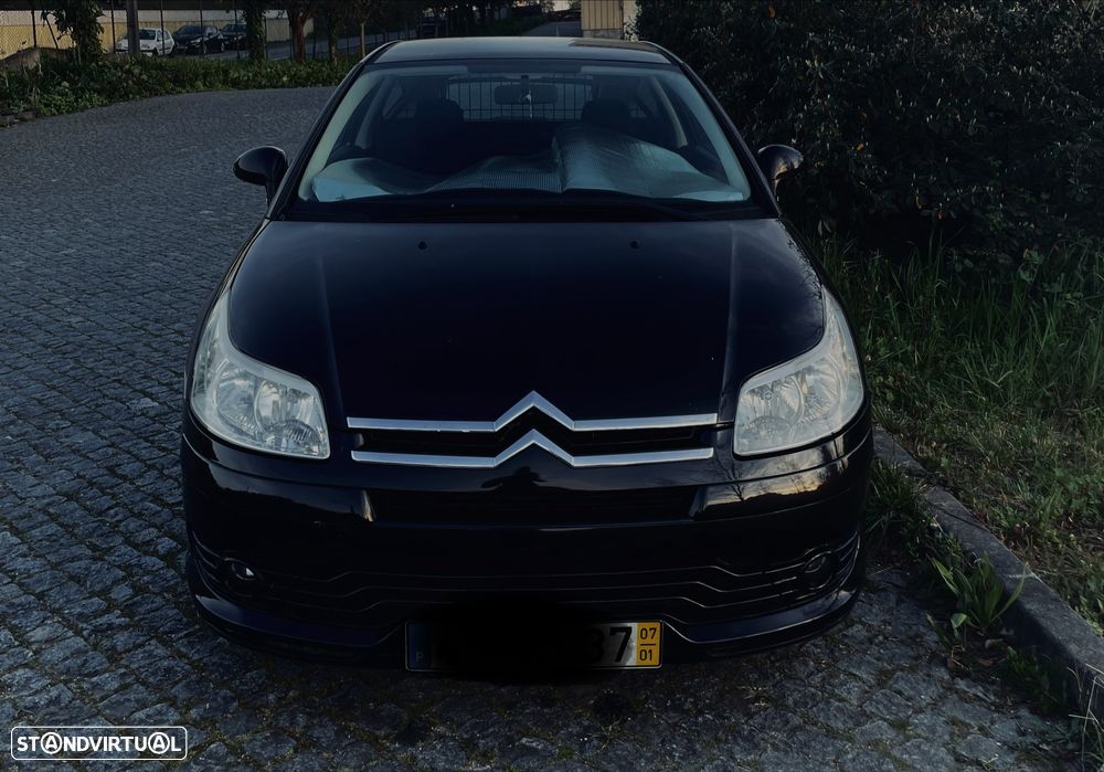 Citroën C4 1.6 HDi 110 VTR Pack - 3