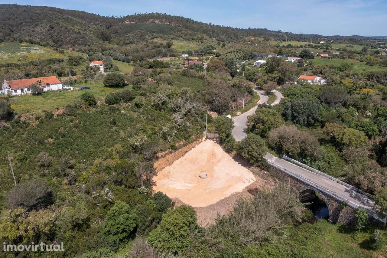 LOTE DE TERRENO RÚSTICO NUM LOCAL TRANQUILO, ALFAMBRAS - Grande imagem: 2/7