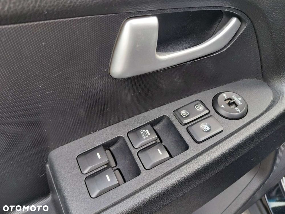 Kia Sportage - 10