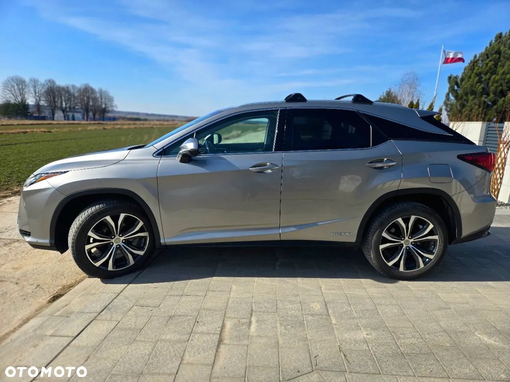 Lexus RX - 4