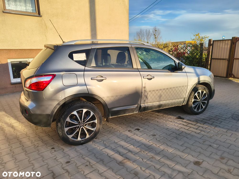 Nissan Qashqai 2.0 dCi 4 x 4 DPF 360 - 6