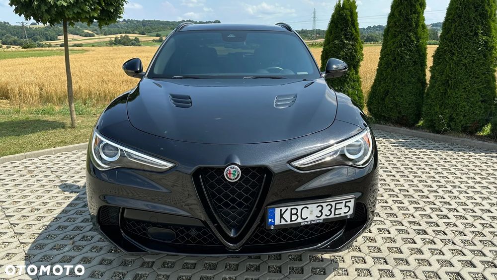 Alfa Romeo Stelvio V6 2.9 Bi-Turbo AT8-Q4 Quadrifoglio - 12