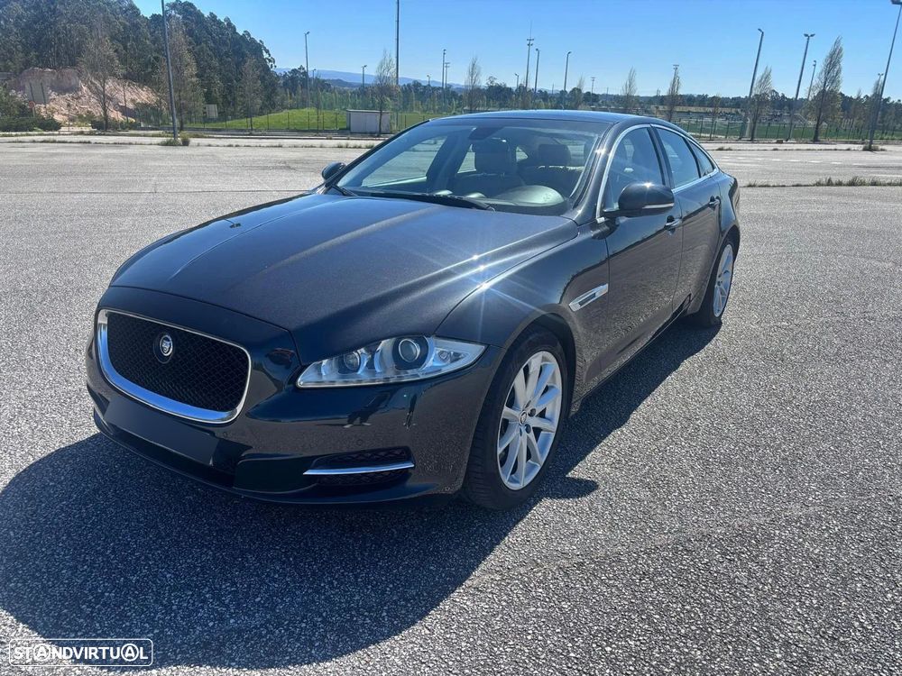 Jaguar XJ 3.0 D V6 Luxury - 9