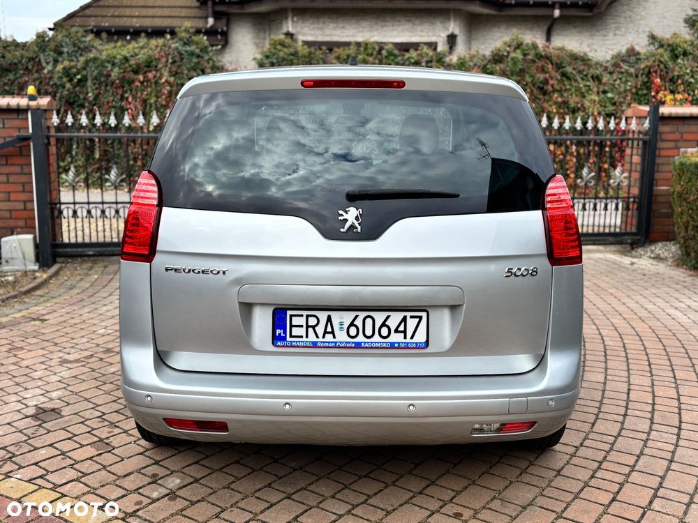 Peugeot 5008 1.6 THP Family 7os - 6