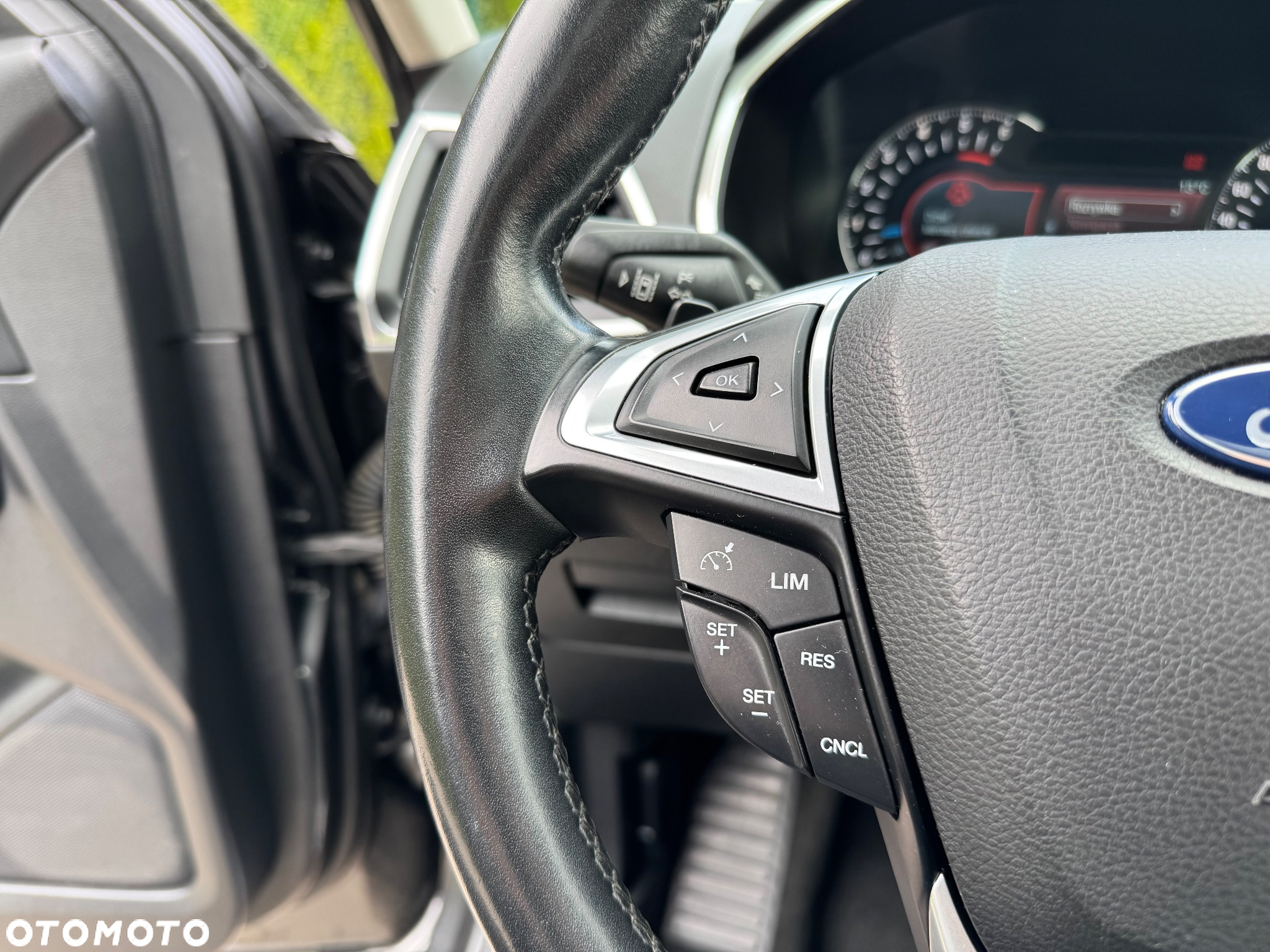 Ford S-Max - 21