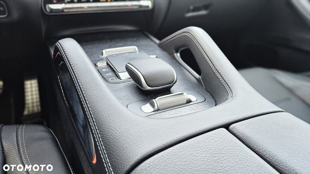 Mercedes-Benz GLE - 25