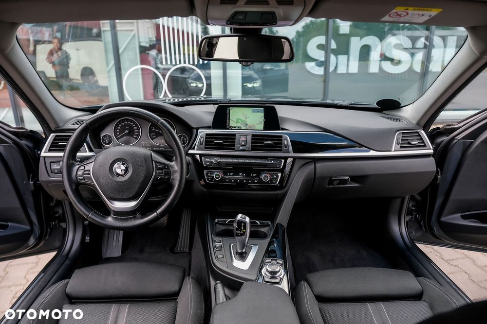 BMW Seria 3 318d Sport Line Shadow - 21