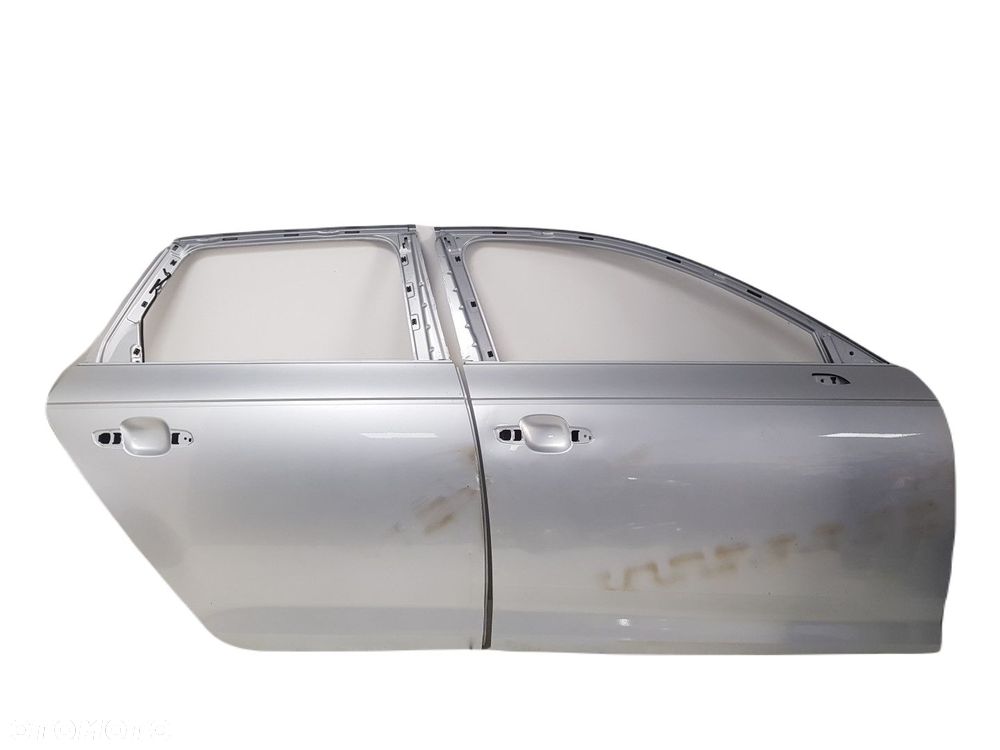 AUDI A4 B9 KOMBI AVANT DRZWI PRAWE TYŁ TYLNE 15-19 8W0 8W9