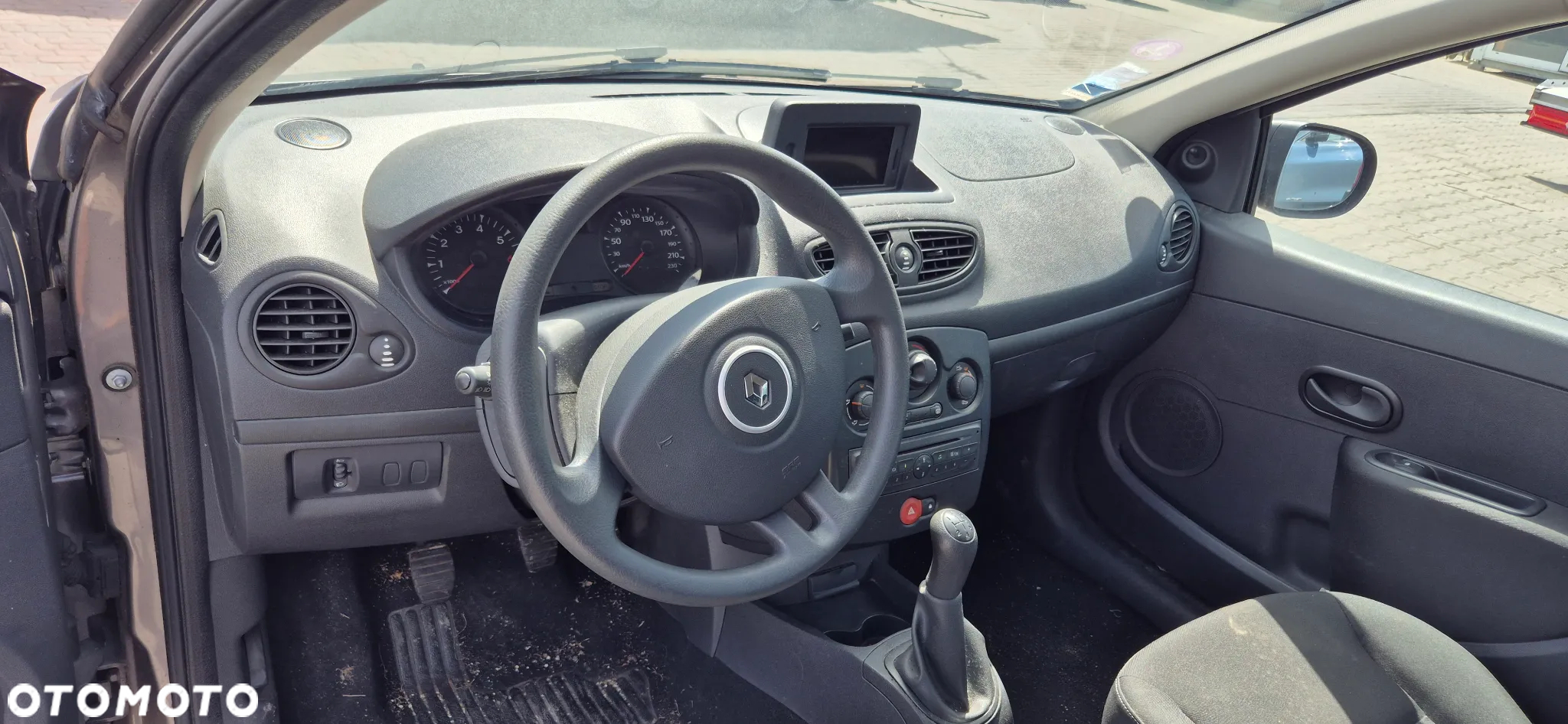 Renault Clio 1.2 16V Tech Run - 8