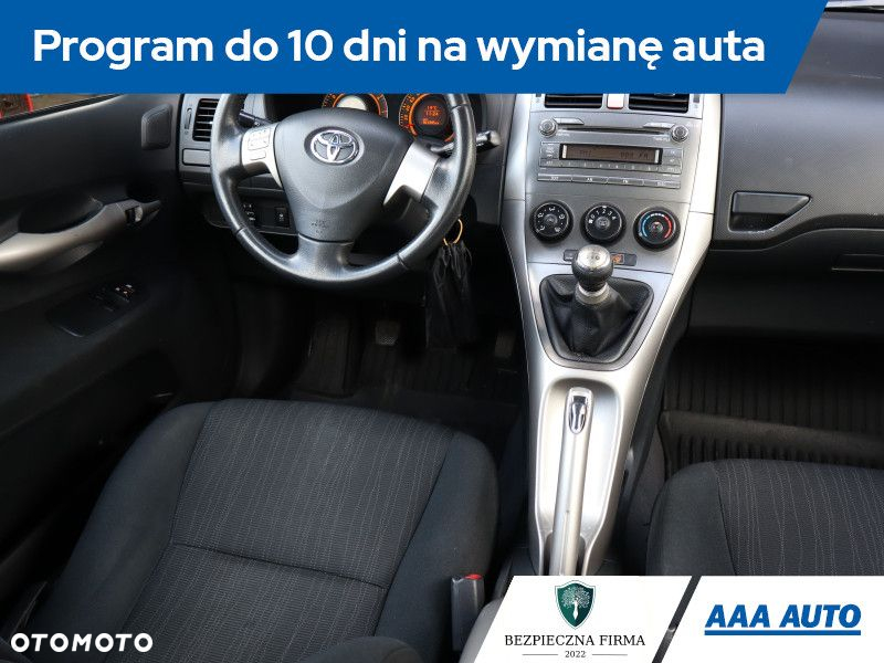 Toyota Auris - 8