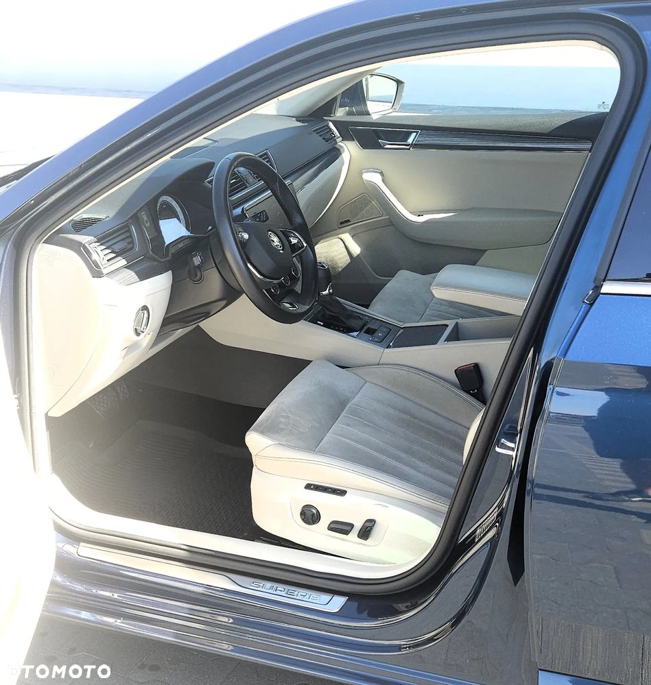 Skoda Superb 2.0 TDI SCR Style DSG - 5