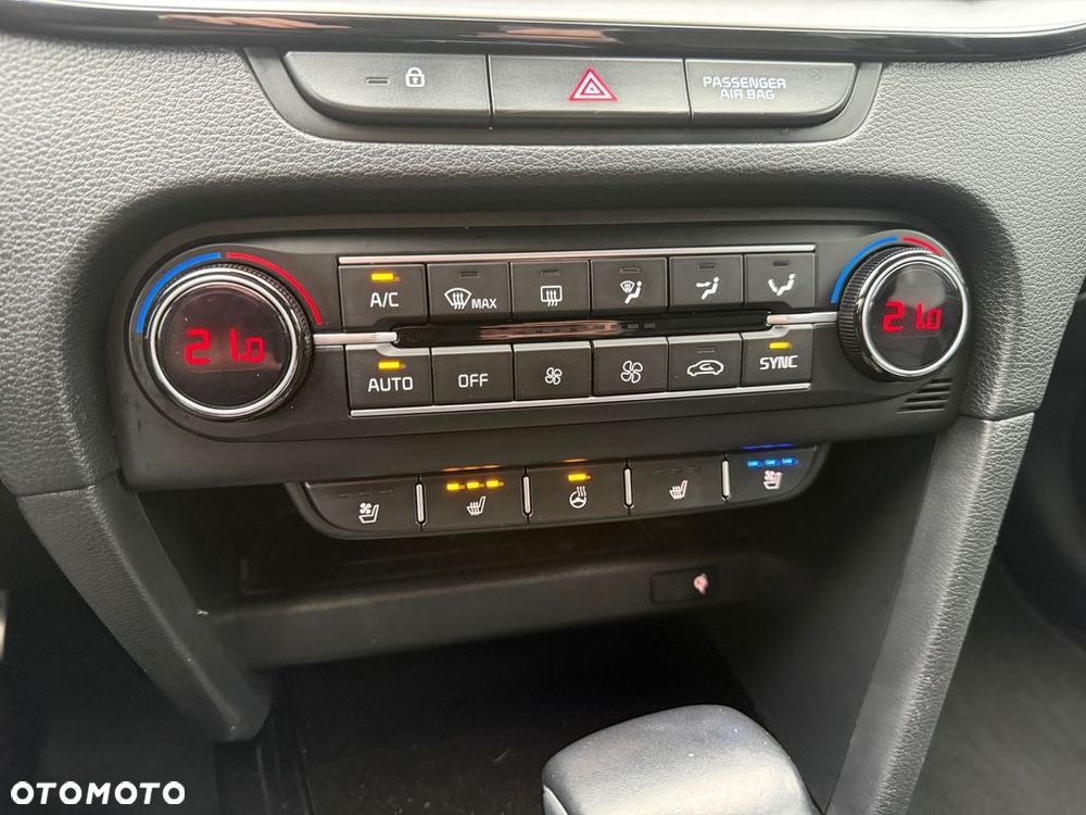 Kia XCeed 1.6 T-GDI Prestige Line DCT - 22