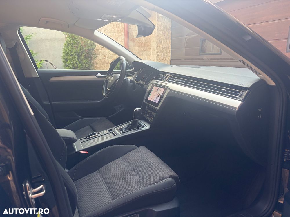 Volkswagen Passat - 19