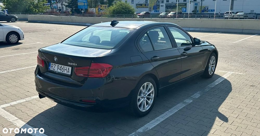 BMW Seria 3 320i xDrive Edition Luxury Line Purity - 4