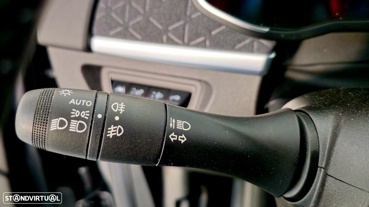 Renault Zoe (c/ Bateria) EV50 135hp Iconic - 17