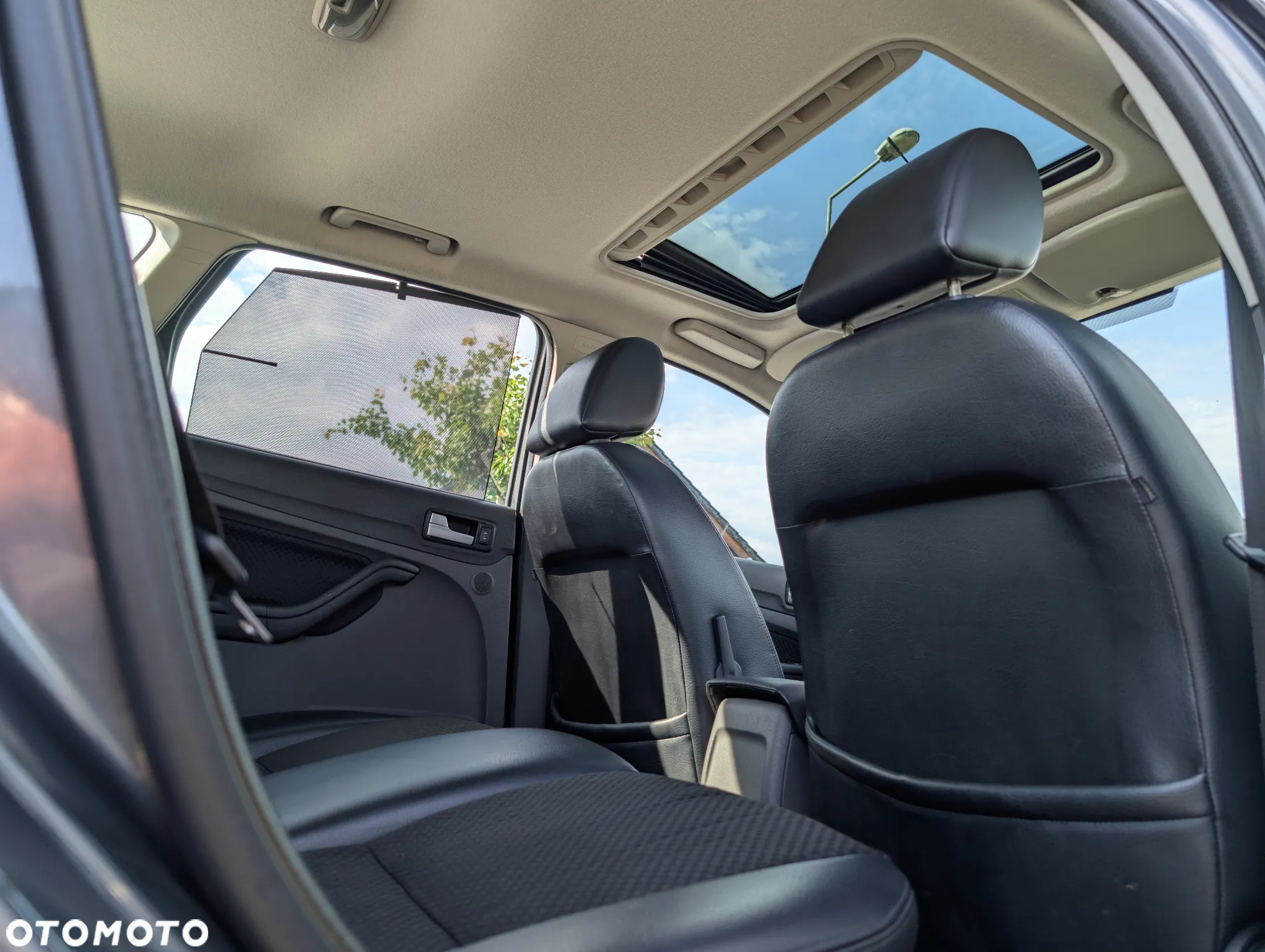 Ford Focus 1.6 16V Ghia - 22