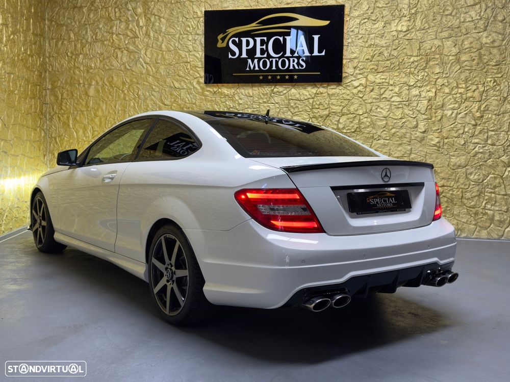 Mercedes-Benz C 220 d Aut. - 12