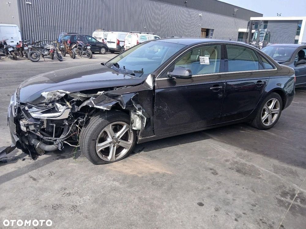 Audi A4 Limousine 2.0 TDI DPF multitronic Attraction - 11