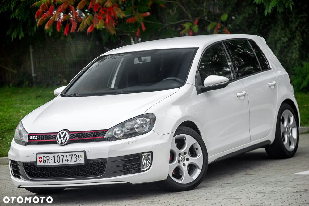 Volkswagen Golf 2.0 GTI - 2