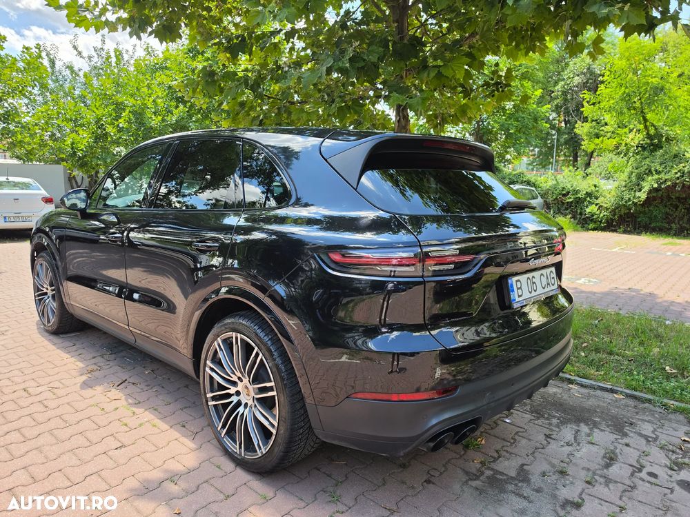 Porsche Cayenne S - 3