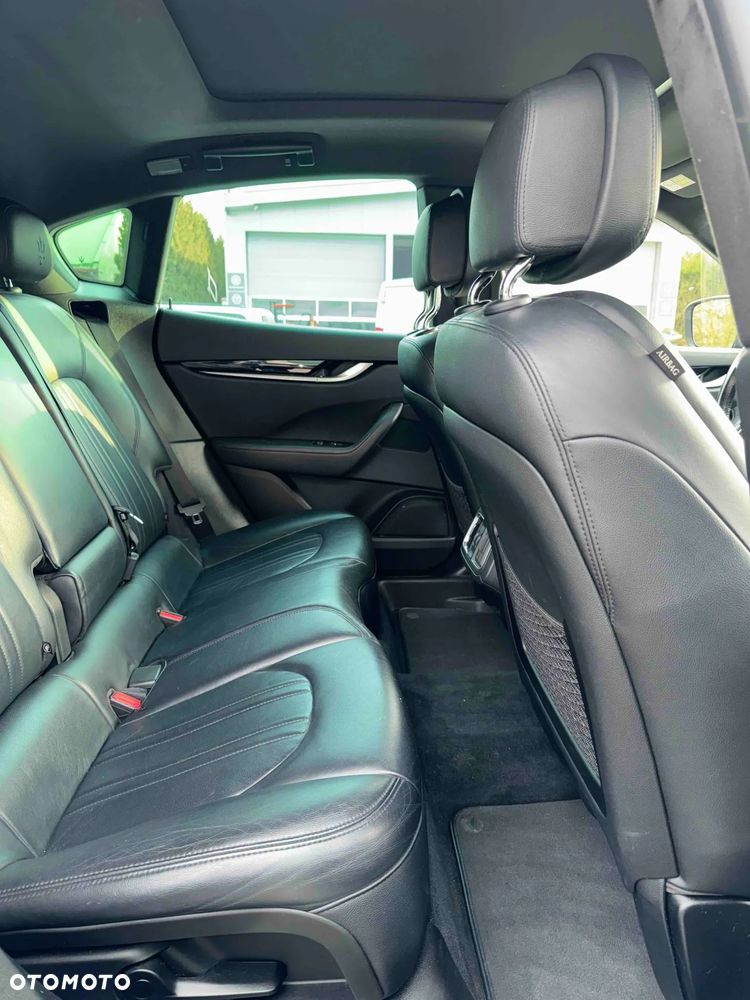 Maserati Levante Q4 - 12