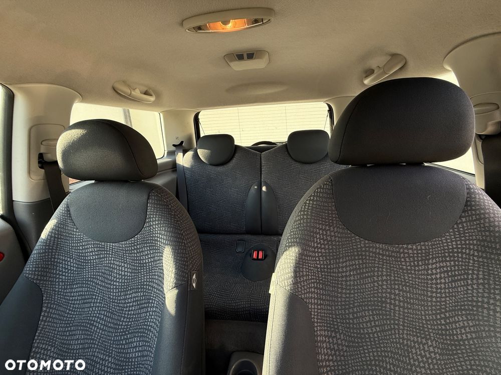 MINI Cooper Standard - 5