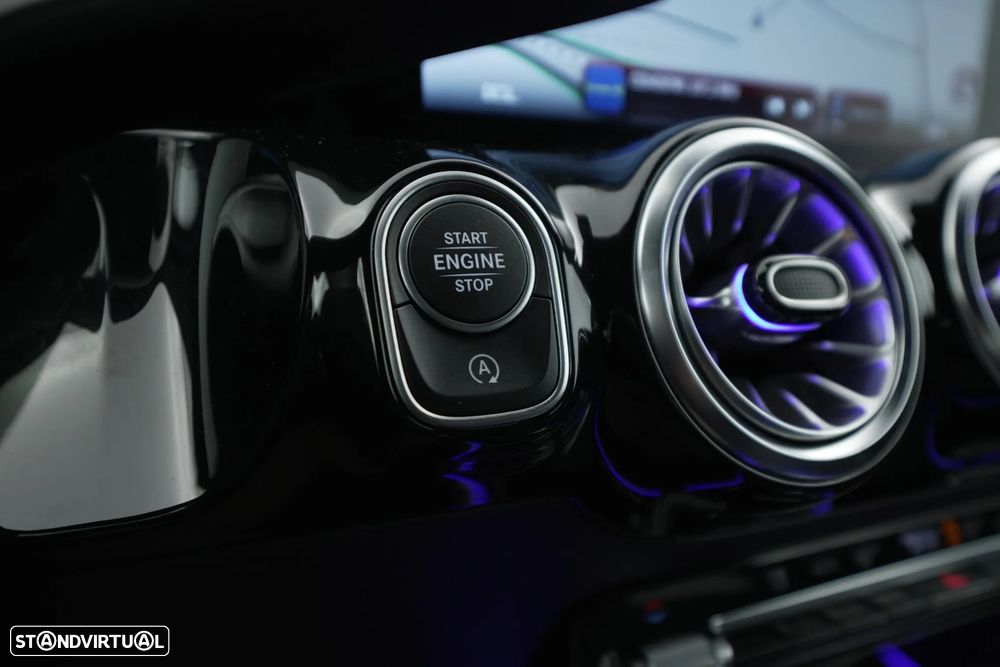 Mercedes-Benz GLA 180 d AMG Line - 23