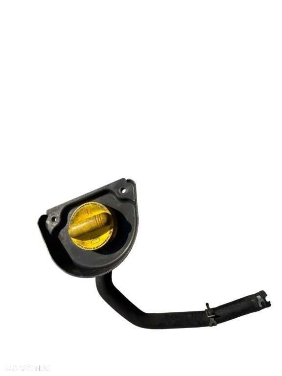 Gat umplere ulei Renault Master 2.3 cod piesa 8200795333 - 3