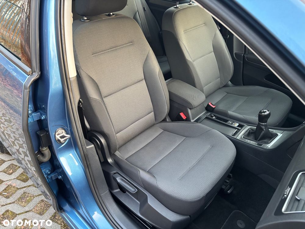 Volkswagen Golf 1.2 TSI BMT Trendline Perfectline - 19