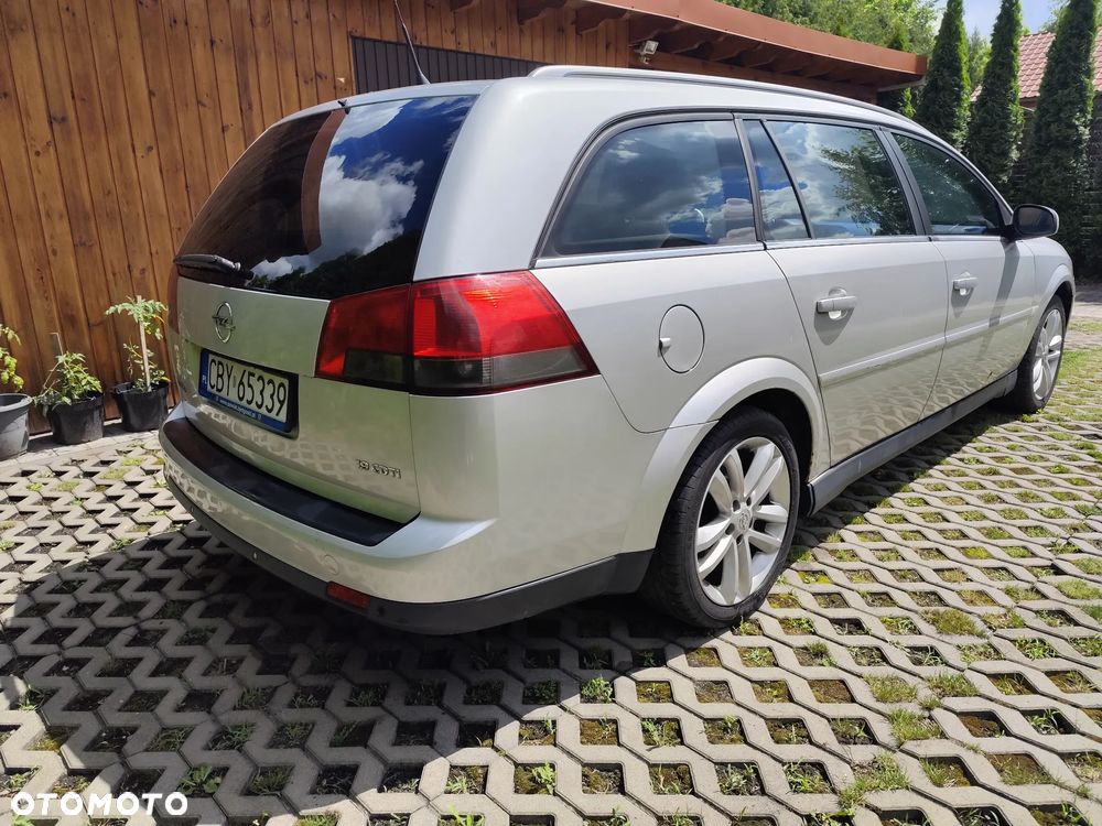 Opel Vectra 1.9 CDTI DPF Cosmo - 5