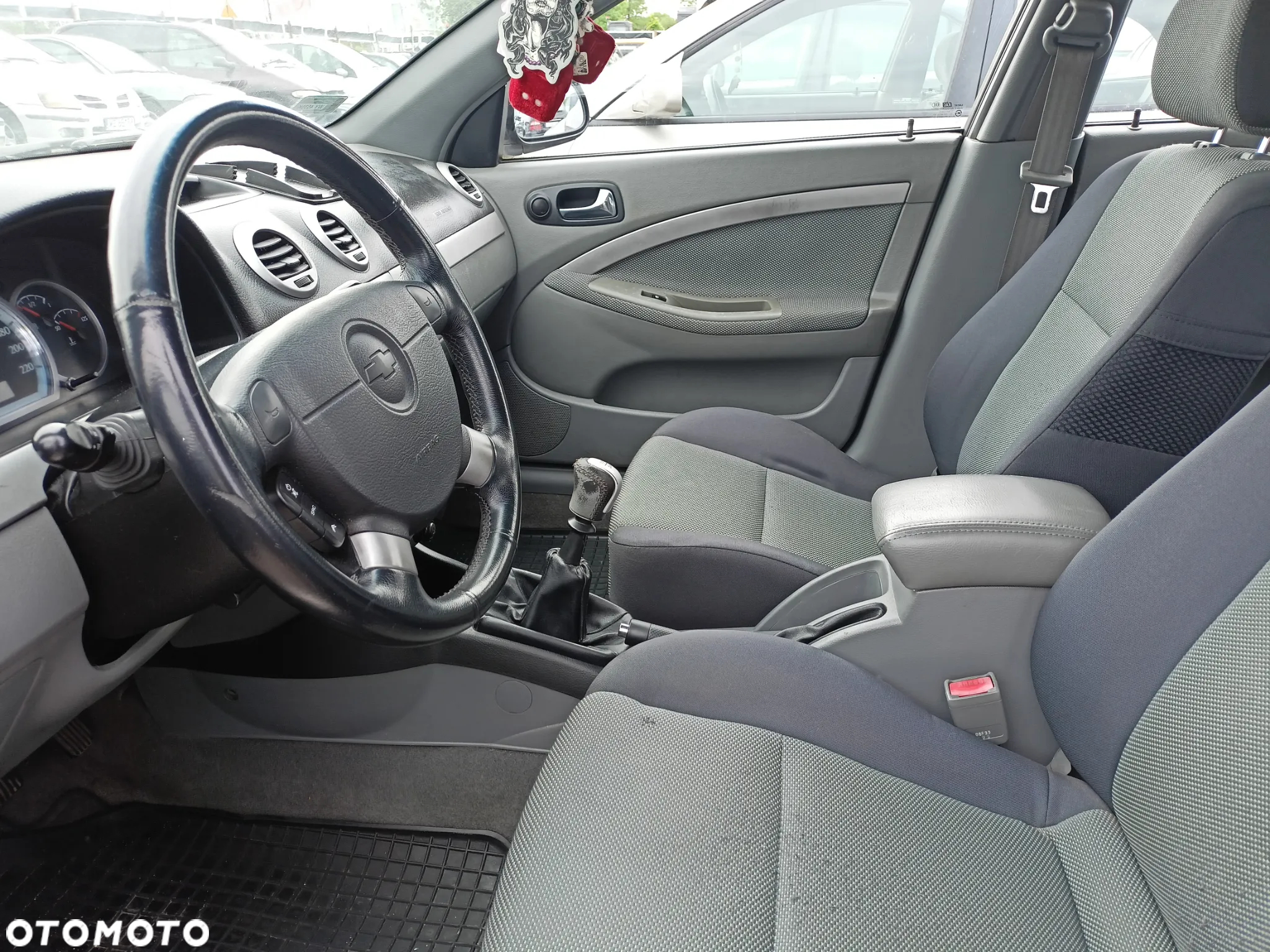 Chevrolet Lacetti - 8