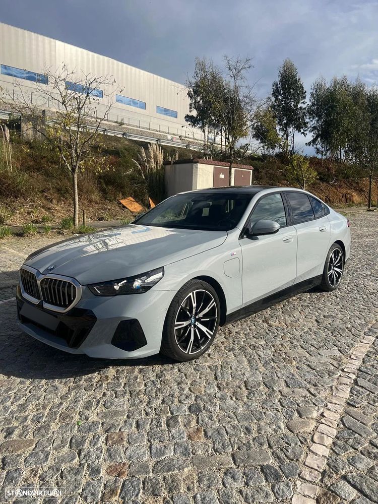 BMW 530 e Pack Desportivo M Pro - 3