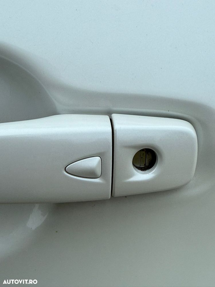 Nissan Qashqai 1.6 DCI N-Connecta - 26