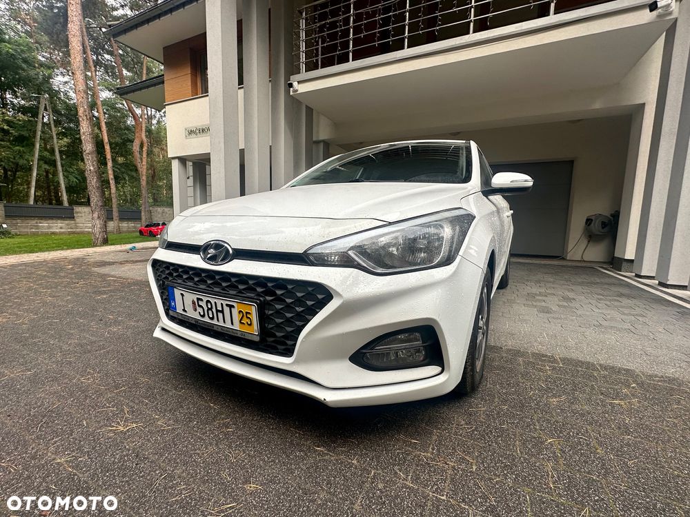 Hyundai i20 - 12