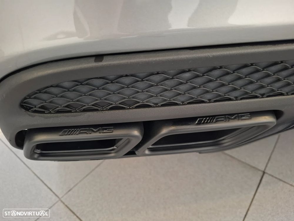Mercedes-Benz C 220 (BlueTEC) d BlueEFFICIENCY Edition 7G-TRONIC AMG Line - 7