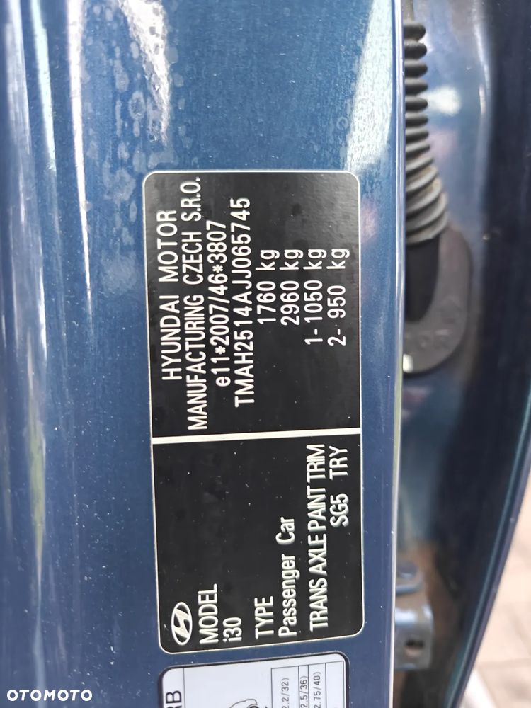 Hyundai i30 blue 1.4 Style - 10